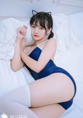 饭桌上张开腿让公看欧美片