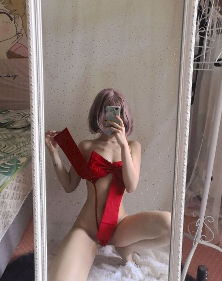 美女拍拍