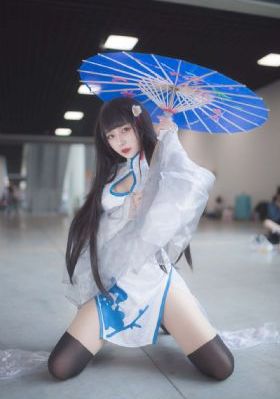 特罗佩斯的姑娘们